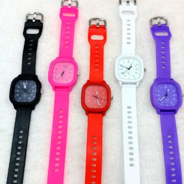 Reloj de silicona cuadrado colores variados
