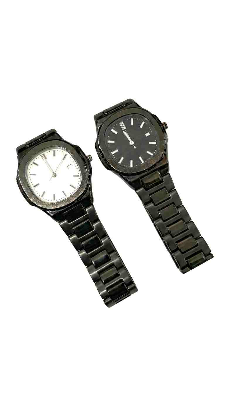 Reloj deportivo negro acero inoxidable dial rayado - Imagen 2