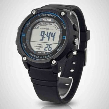 Reloj digital deportivo resistente al agua con cronómetro