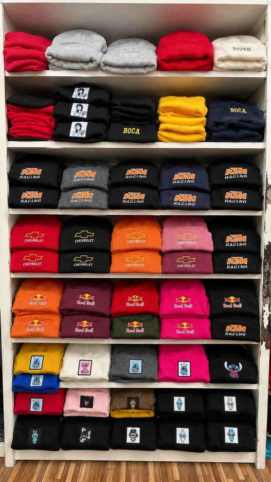 Gorros de Lana Bordados