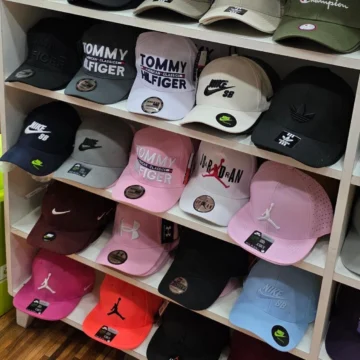 Alternative view of Gorras Regulables