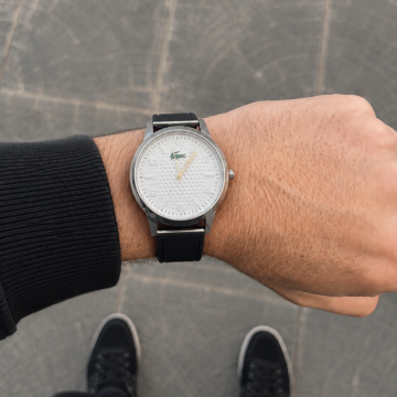 reloj blanco para hombre