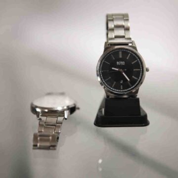 Alternative view of Reloj Clásico Urbano con Fecha