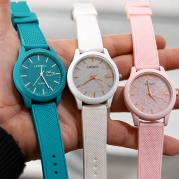 Reloj turquesa con malla texturada