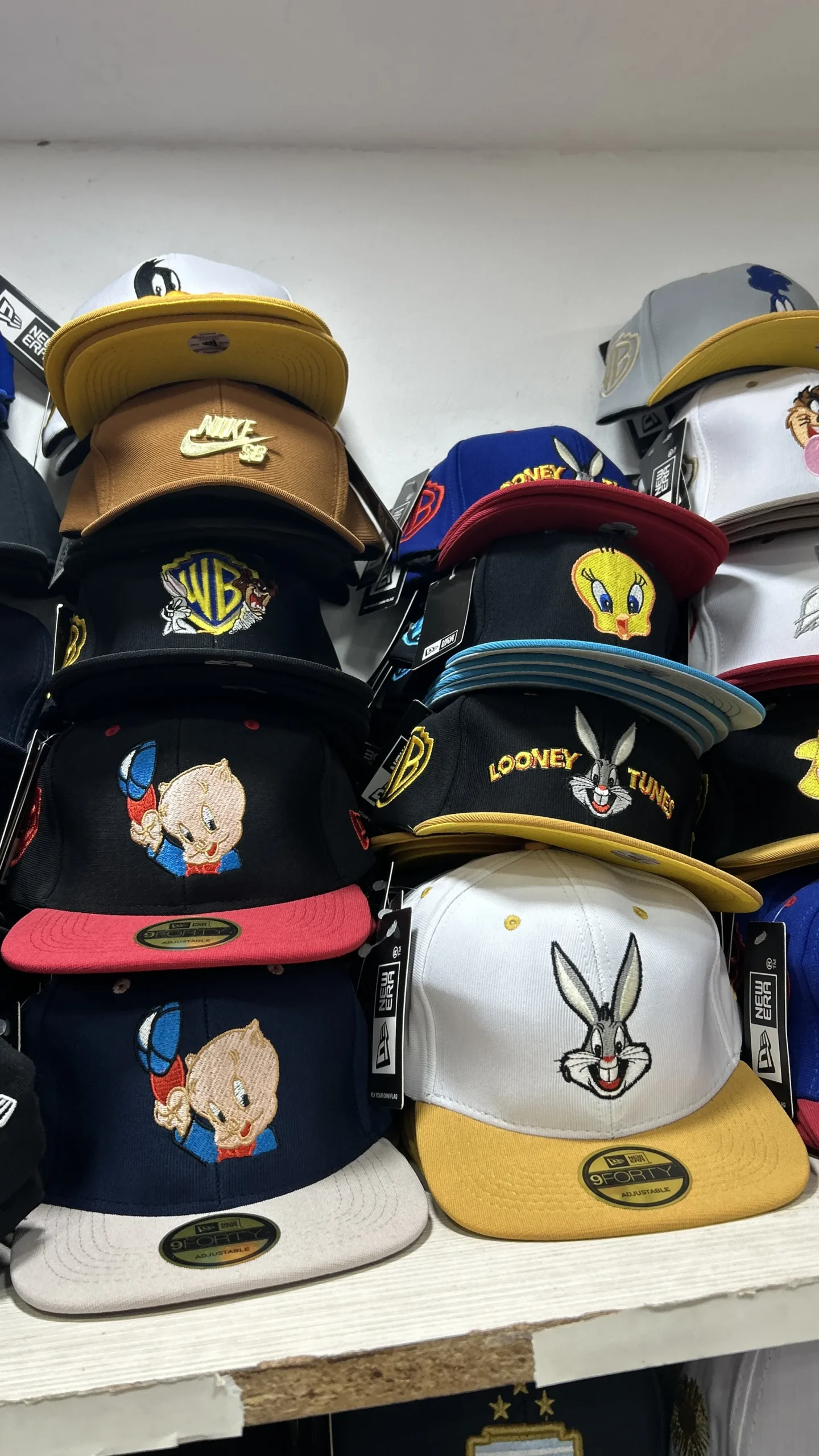 Gorras Cerradas - Imagen 3
